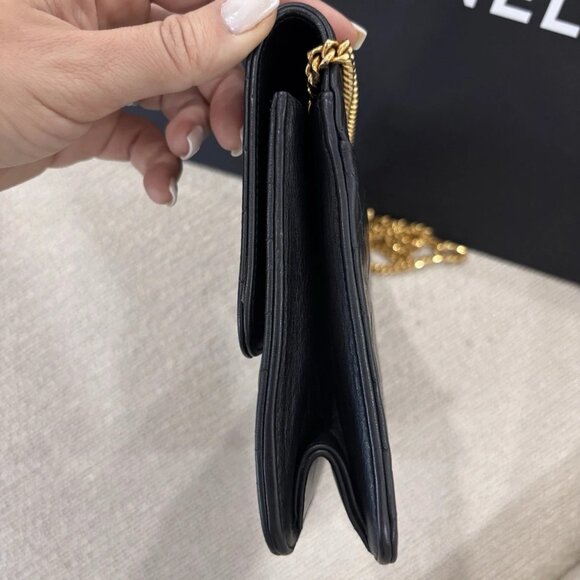 Authentic CHANEL black lambskin single flap classic crossbody single flap - Picture 4 of 16